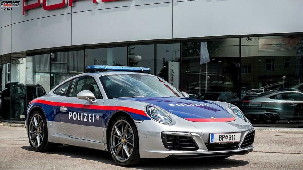 Porsche 911 (Österreich): Von Juni bis Oktober 2017 im Einsatz, verfügte dieser 911 über alle für den Polizeidienst notwendigen Funktionen, einschließlich einer Lichtschranke auf dem Dach und einem Funksystem. Außerdem sah die blaue und rote Polizei-Lackierung auf dem Porsche fantastisch aus.