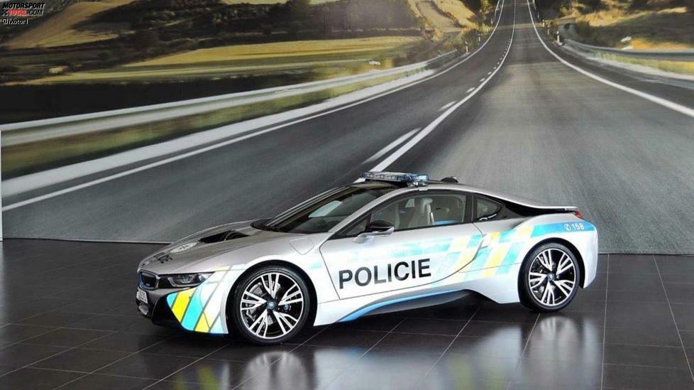 BMW i8 (Tschechische Republik): Für sechs Monate im Jahr 2017 hatte dieser BMW i8 einen Platz in der tschechischen Polizeiflotte. Die farbenfrohe Lackierung der Strafverfolgungsbehörden sah auf dem Hybrid-Sportcoupé großartig aus.