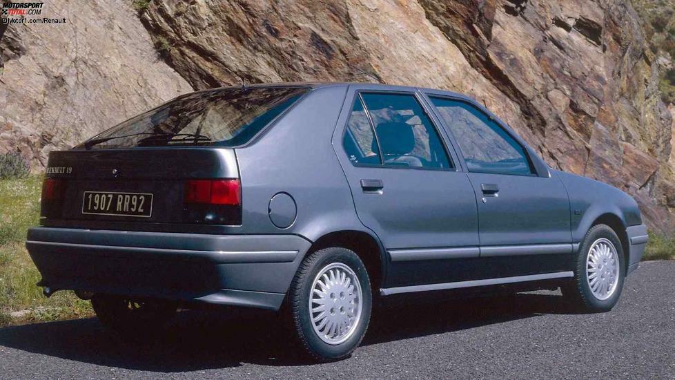 Zugute kam dem Renault 19 auch, dass die Platzhirsche VW Golf und Opel Kadett erst 1991 eine Neuauflage bekamen.