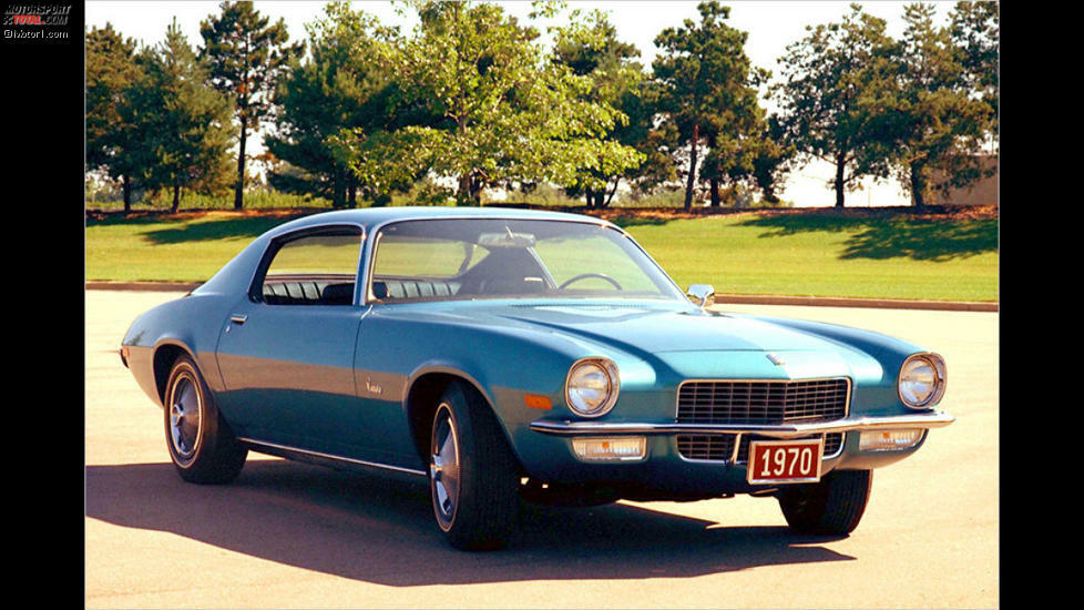 Chevrolet Camaro: Beinahe europäisch mutete das Design des 1970 vorgestellten Chevrolet Camaro an. Wohl auch deswegen konnte das Muscle-Car sich in dieser Form bis 1981 halten.