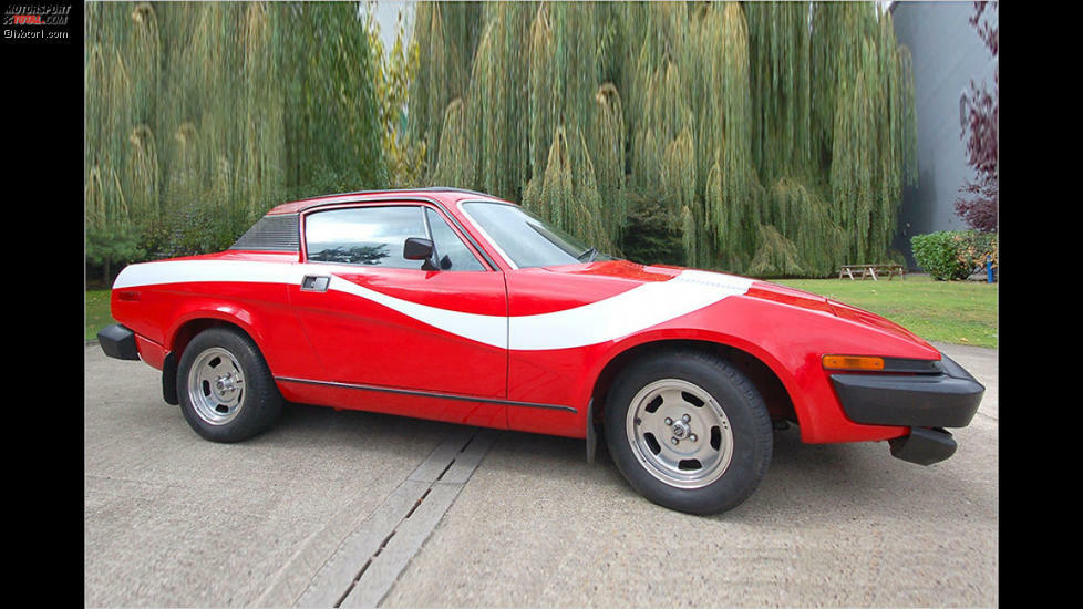 Triumph TR7: Von Fans verachtet, von Kunden geliebt. Ein ähnliches Schicksal wie den Porsche 924 traf auch den Triumph TR7. Er brach 1975 mit allen Marken-Konventionen: kein britischer Look, kein Roadster. Hinzu kamen magere 107 PS und zwiespältige Verarbeitung. Bis 1981 entstanden über 112.000, womit er zum erfolgreichsten Modell wurde