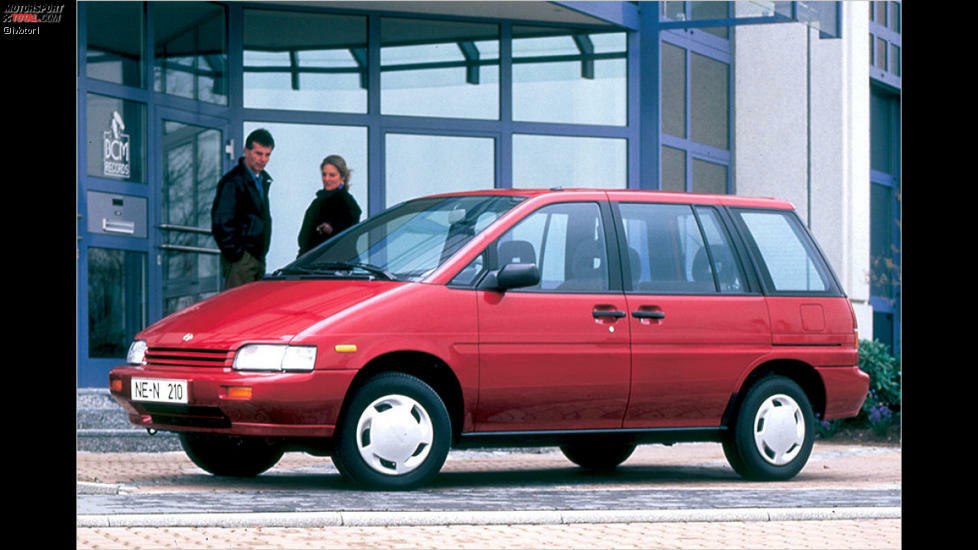 Nissan Prairie Pro: Bereits Anfang der 1980er-Jahre erfand der Nissan Prairie den Kompaktvan samt hinteren Schiebetüren. Ein Konzept, welches nicht aus der Mode gekommen ist. Weil das Urmodell praktisch ausgestorben ist, raten wir zum Nachfolger von 1988 mit dem Namenszusatz ,Pro