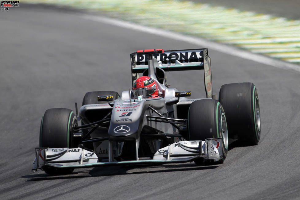 2010: Mercedes MGP W01 / Fahrer: Michael Schumacher, Nico Rosberg