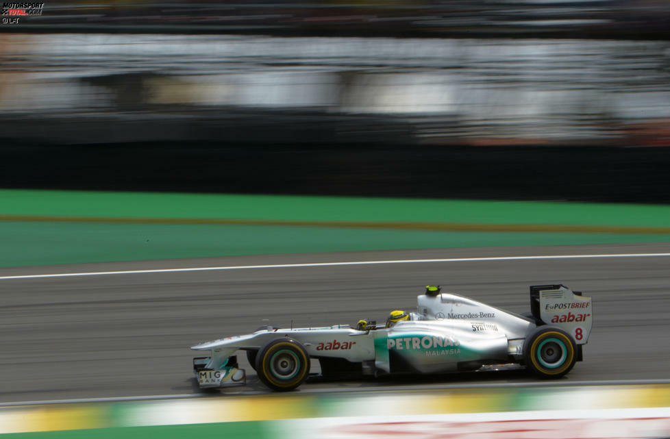 2011: Mercedes MGP W02 / Fahrer: Michael Schumacher, Nico Rosberg