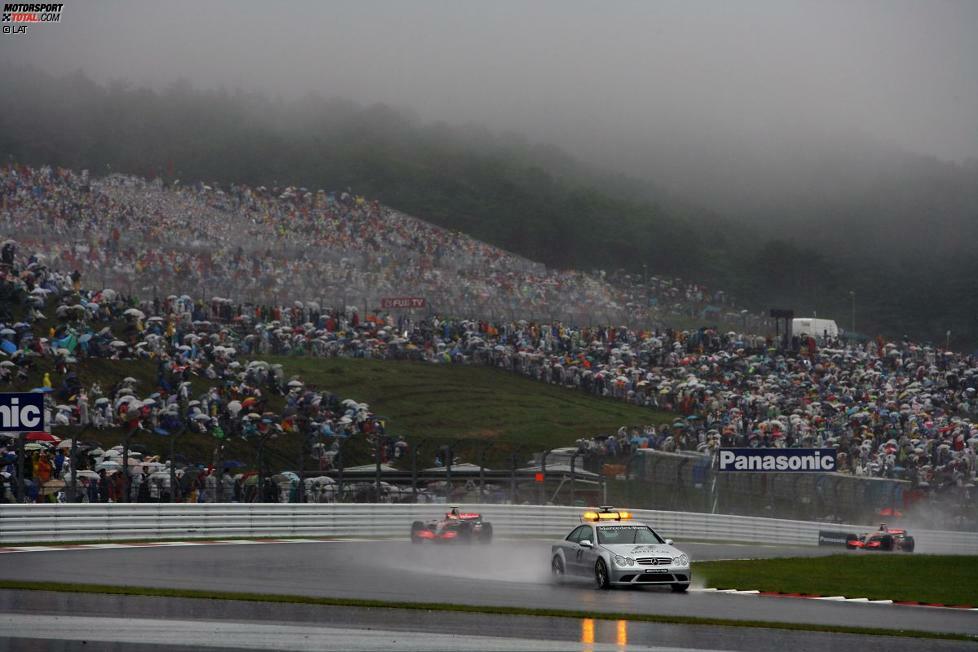 Fuji Speedway: Nachdem die Formel 1 bereits in den 70ern zweimal in Fuji zu Gast ist, kehrt man 2007 und 2008 noch zweimal zurück. Eine Erfolgsgeschichte ist es allerdings nicht. Neben schlechtem Wetter lässt auch die Organisation zu wünschen übrig. Nach nur zwei Auflagen zieht Besitzer Toyota den Stecker - aus finanziellen Gründen.