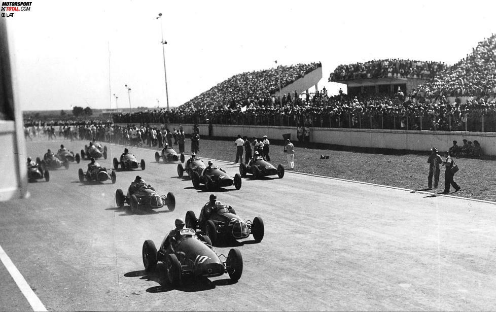 Autodromo Oscar Alfredo Galvez: In Buenos Aires siegen in den 50ern bereits Alberto Ascari und Juan Manuel Fangio. Nachdem die Strecke über die Jahre mehrfach aus dem Kalender verschwindet, ist nach Michael Schumachers Sieg 1998 endgültig Schluss - wenig überraschend aus finanziellen Gründen.