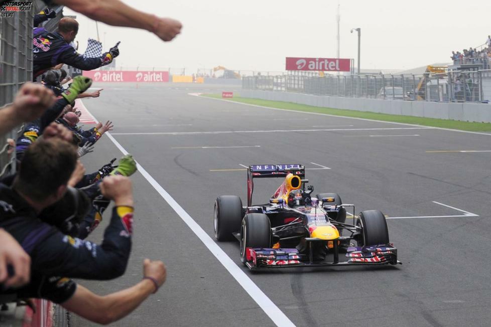 Buddh International Circuit: Die Strecke in Indien sieht zwischen 2011 und 2013 in drei Rennen mit Sebastian Vettel nur einen einzigen Sieger. Als das Rennen 2014 schon wieder aus dem Kalender verschwindet, sind die Teams froh: Probleme mit Zoll und Steuern machen den Grand Prix zu einem einzigen bürokratischen Ärgernis.