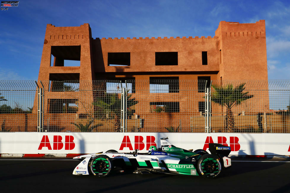 Einen einzigen Punkt entführt das Team beim Gastspiel der Formel E in Marrakesch. Zwar stellen Daniel Abt und Lucas di Grassi mit Bestzeiten in allen freien Trainingsrunden einmal mehr die Schnelligkeit des Audi e-tron FE04 unter Beweis.