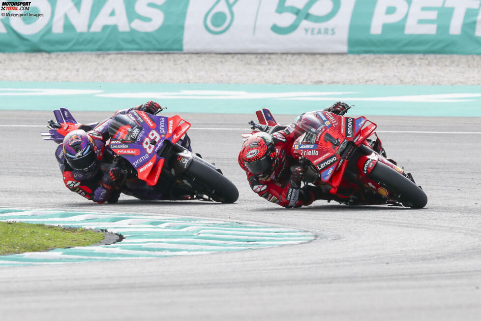 In der Saison 2024 gelingen Bagnaia sogar sage und schreibe elf Grand-Prix-Siege. Zusätzlich gewinnt er sieben Sprints. Trotz dieser beeindruckenden Zahlen wird er diesmal nicht Weltmeister, denn ...