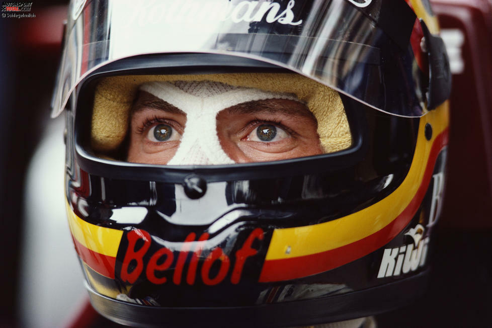 Am 1. September 1985 verunglückte Stefan Bellof tödlich in Spa. Er galt als einer der besten Rennfahrer seiner Zeit, hielt bis 2018 den Rundenrekord auf der Nürburgring-Nordschleife. Mit Bildern aus seiner Karriere erinnern wir an das deutsche Ausnahmetalent!