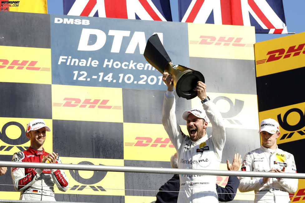 Mit der Übergabe des DTM-Siegerpokals ist es besiegelt: Gary Paffett ist offiziell DTM-Champion 2018!