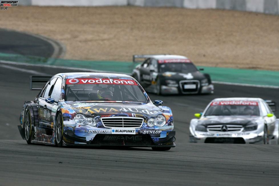Als amtierender Formel-3-Meister wechselt Paul di Resta 2007 in die DTM und geht mit dem Team Persson in einem Mercedes-Jahreswagen an den Start. Gleich in seiner ersten DTM-Saison steht der Schotte vier Mal auf dem Podium und empfiehlt sich so für ein HWA-Cockpit.