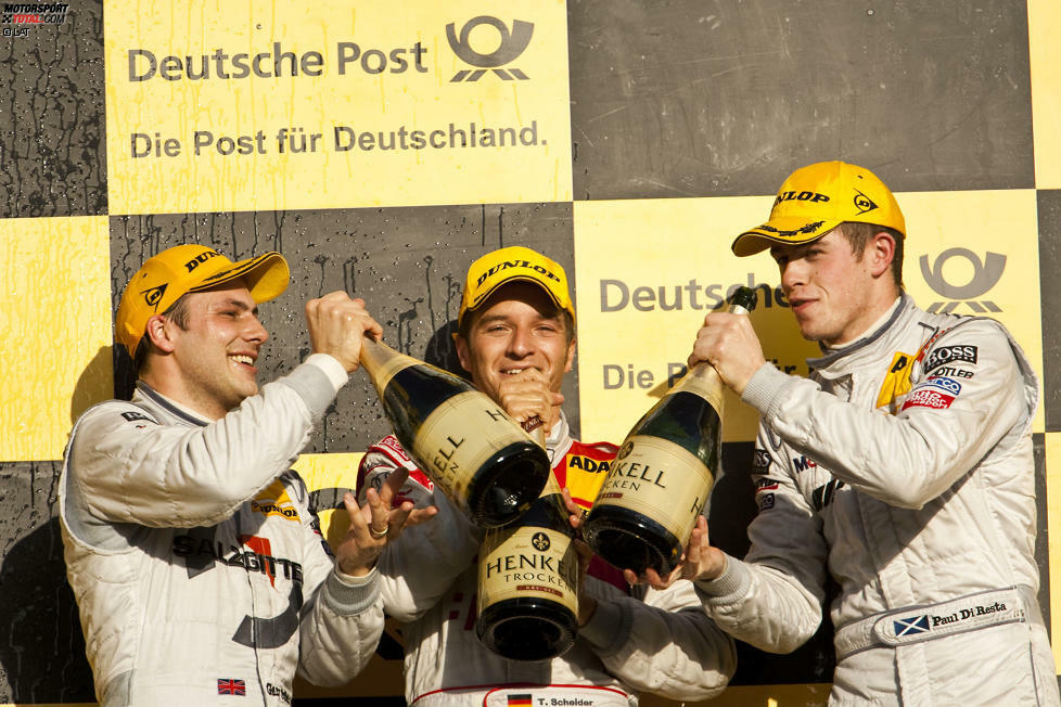 Auch 2009 zählt Paul di Resta zu den Titelkandidaten. Doch am Ende muss er sich erneut Timo Scheider geschlagen geben und wird hinter Gary Paffett Gesamtdritter.