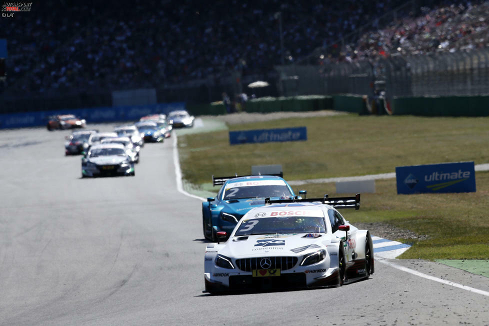 Der Mercedes-Fahrer Paul di Resta ist in der DTM-Saison 2018 konstant gut unterwegs und kommt so an die Spitze der DTM-Fahrerwertung. Beim DTM-Finale in Hockenheim könnte der Schotte seinen zweiten DTM-Titel nach 2010 gewinnen. Wie er in die Lage dazu gekommen ist, haben wir hier zusammengefasst.