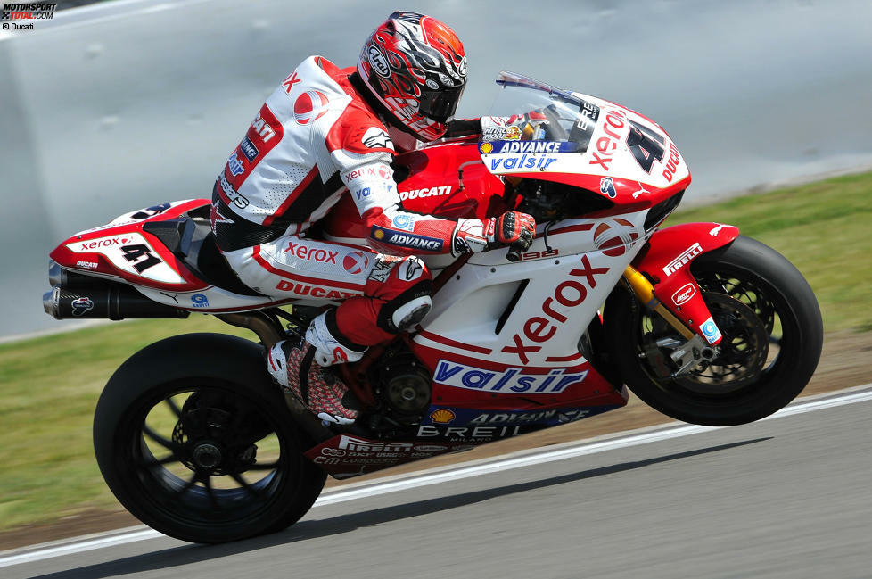 In der Saison 2009 hatte Noriyuki Haga sehr gute Chancen, für Ducati den Titel zu holen. Schlussendlich unterlag der Japaner aber Yamaha-Pilot Ben Spies knapp.