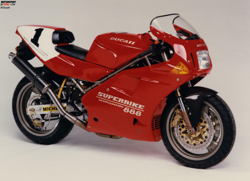 Ducati schärfte das Superbike nach und erweiterte den Hubraum auf 888 Kubikzentimeter. Bis 1993 ging die 851/888-Ära.