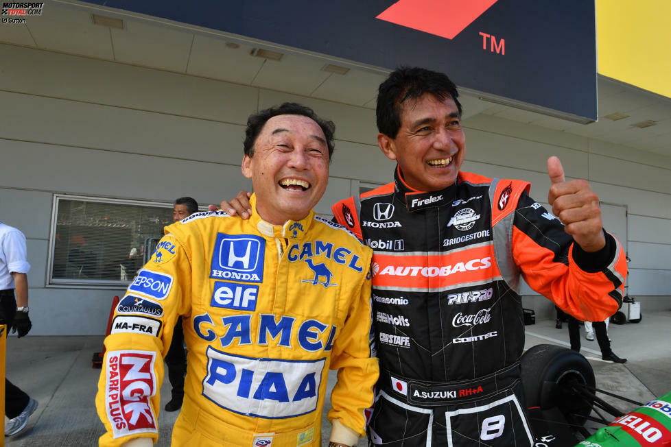 Zwei japanische Legenden unter sich: Satoru Nakajima und Aguri Suzuki.