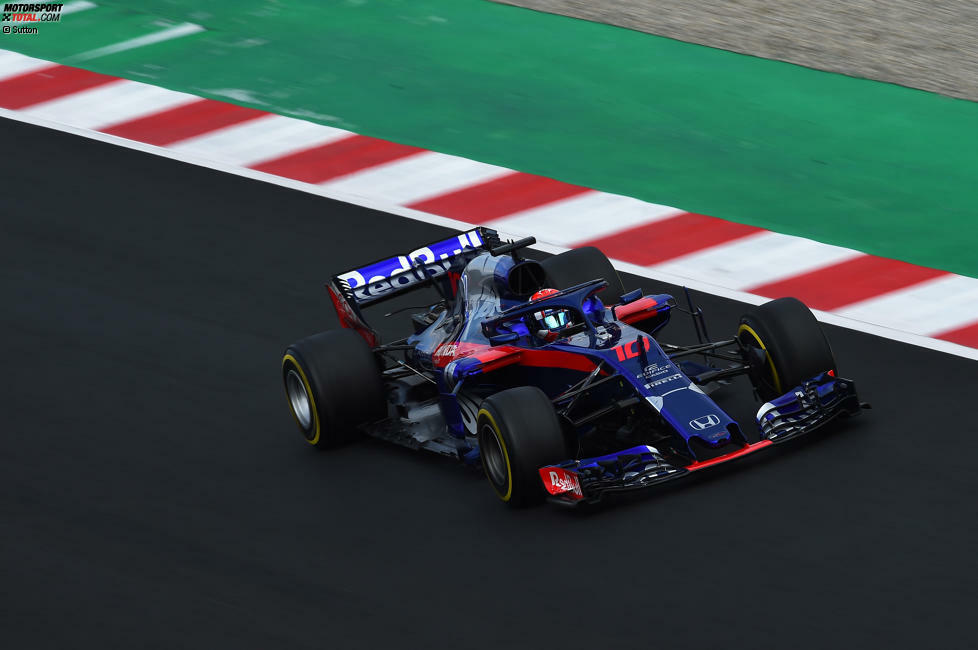 Toro Rosso - 3 Sterne: Mit seiner Zuverlässigkeit hat Honda alle überrascht. Toro Rosso fuhr in der ersten Woche die meisten Runden von allen - auch wenn es Gerüchte gibt, dass Honda jeden Tag einen neuen Motor eingebaut haben soll. Die Zeiten sind erst einmal zweitrangig gewesen. Fragezeichen sind die unerfahrenen Piloten.