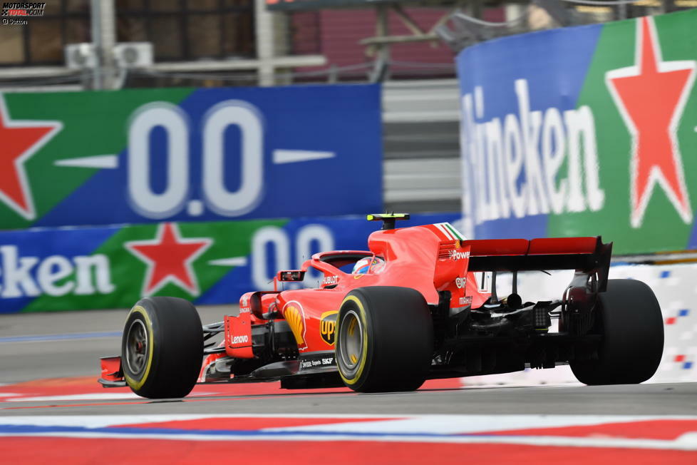 Kimi Räikkönen (3): Der Abstand zu Vettel war geringer, als es oberflächlich betrachtet den Anschein hatte. Im Qualifying wäre er ohne Fehler im letzten Sektor (von Hamilton irritiert?) auf P3 gestanden. Im Rennen war nicht viel zu holen. Wenn etwas gefehlt hat, dann wohl der letzte Funke.