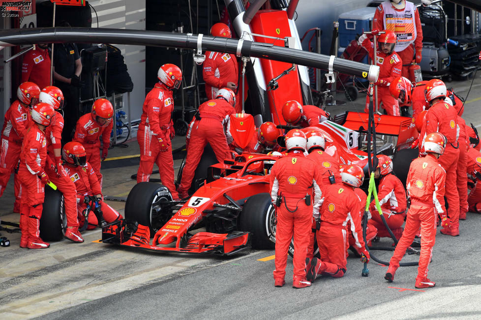 Sebastian Vettel (2): Der Ferrari war in Barcelona nicht so stark wie auch schon in dieser Saison. Vettel hatte Räikkönen im Griff, gewann am Start eine Position und fuhr einem sicheren zweiten Platz entgegen. Mehr ging nicht. Für Ferraris Fehler (Strategie und Boxenstopp) konnte er am allerwenigsten.