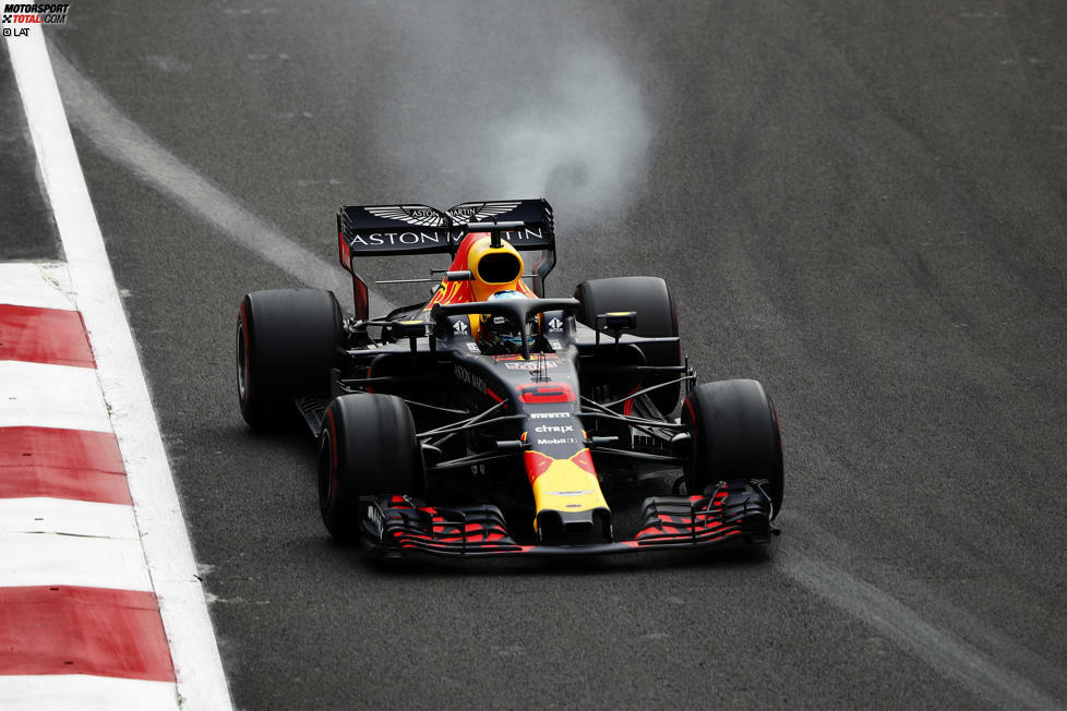 Daniel Ricciardo (2): Es gibt Punktabzug für die verschleuderte Pole, denn für den Wheelspin am Start ist er selbst verantwortlich. Danach war er - wie nicht anders zu erwarten war - in Sachen Speed die Nummer 2 bei Red Bull. Aber er wäre trotzdem Zweiter geworden, wenn ihn nicht die Kupplung im Stich gelassen hätte.