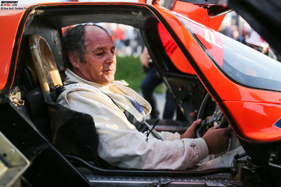 Bei der Legendenparade im Rahmen des Formel-1-Grand-Prix auf dem Red-Bull-Ring waren zahlreiche Motorsport-Idole mit von der Partie. Niki Lauda, Gerhard Berger und Co. waren in historischen Fahrzeugen aus der Deutschen Rennsport-Meisterschaft unterwegs.