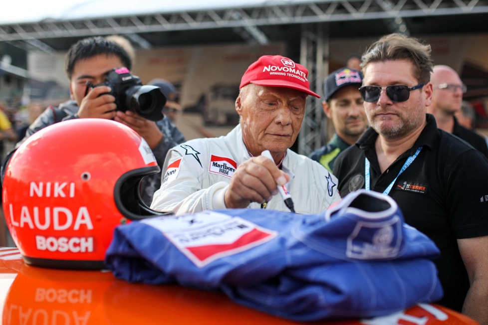 Auch 2018 begeisterten auf dem Red-Bull-Ring historische Autos die Fans - Niki Lauda und Co. in alten Tourenwagen