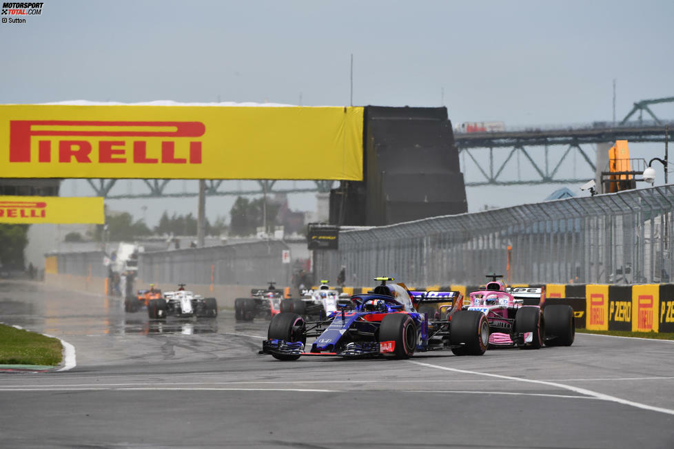 Pierre Gasly (4): Eine harte 4, weil sein Wochenende durch die beiden Motorwechsel definiert wurde. Gasly gibt aber selbst zu, dass er im Qualifying eigentlich in Q2 landen hätte sollen. Und dass er konstant langsamer war als Hartley, entspricht nicht seinen Möglichkeiten.