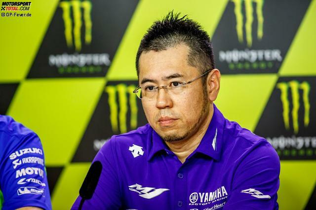 Platz 10: Öffentliche Entschuldigung - Das erlebt man nicht oft. Weil Yamaha beim Qualifying in Spielberg völlig untergeht, sehen sich die Japaner um M1-Projektleiter Kouji Tsuya gezwungen, sich öffentlich bei den Fahrern zu entschuldigen. Es ist der negative Höhepunkt einer teilweise desaströsen Yamaha-Saison. Platz 10: Öffentliche Entschuldigung - Das erlebt man nicht oft. Weil Yamaha beim Qualifying in Spielberg völlig untergeht, sehen sich die Japaner um M1-Projektleiter Kouji Tsuya gezwungen, sich öffentlich bei den Fahrern zu entschuldigen. Es ist der negative Höhepunkt einer teilweise desaströsen Yamaha-Saison.