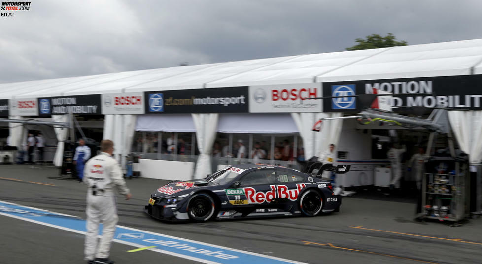 Das gibt's nur am Norisring: Da das Rennen auf öffentlichen Straßen stattfindet, wird die Boxenanlage jedes Jahr und nur für die DTM-Veranstaltung auf- und abgebaut. Die Teams und Autos sind in Zelten untergebracht, also einer 