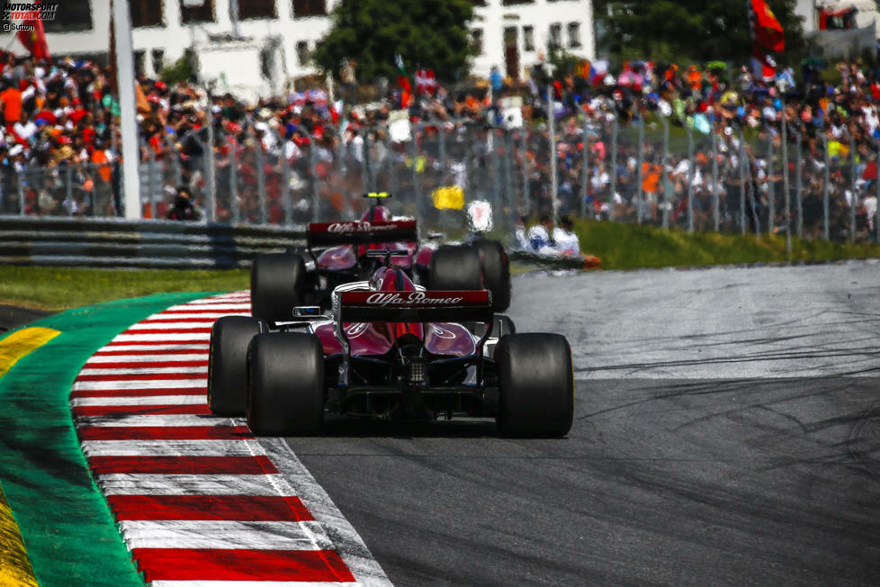 Marcus Ericsson (3): Es war Pech, dass ausgerechnet Leclerc die gelben Flaggen heraufbeschworen hat, wegen derer Ericsson seine schnellste Quali-Runde abbrechen musste. Gegen Rennende war er - dank um 30 Runden frischerer Reifen - schneller als der Teamkollege. Blieb aber Teamplayer, als er diesen wieder durchließ.