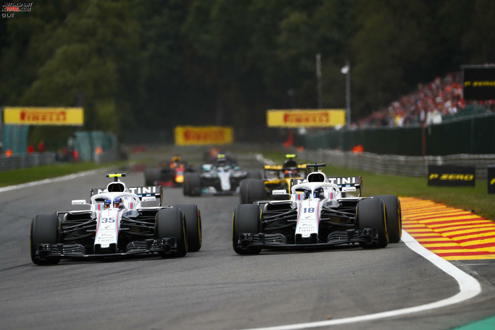 Lance Stroll (4): Weil wir nicht wissen, wie schlecht der Williams ist, tun wir uns mit der Benotung der Williams-Fahrer sehr schwer. Stroll hat keinen Blödsinn gemacht, gleichzeitig aber auch das Duell gegen den Teamkollegen verloren. Zu wenig für einen, der bald im Force India sitzen soll.