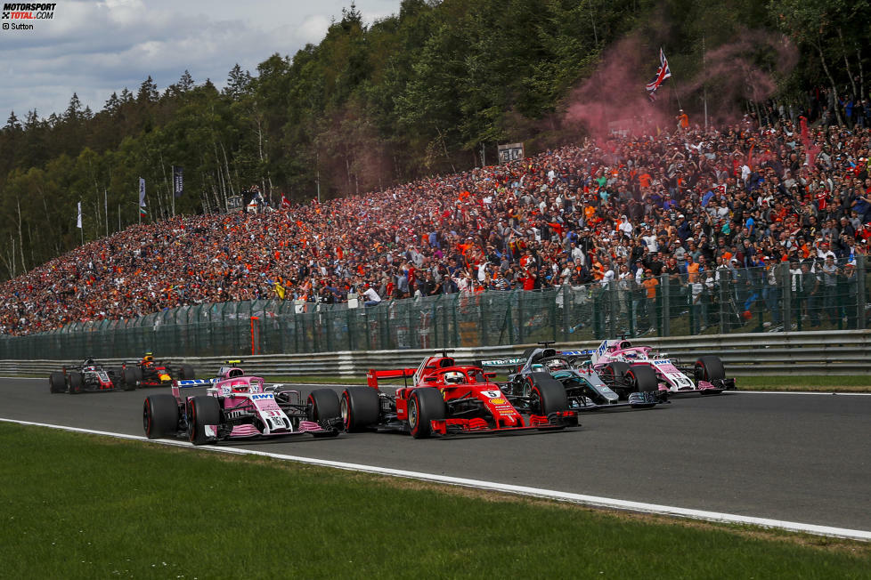 Esteban Ocon (2): Es kann nicht wahr sein, dass die Zukunft dieses Mannes noch nicht geklärt ist! Für die Pole hat's nicht ganz gereicht, aber für Bestzeit im ersten Sektor. Dass er nach dem Start nicht alles für die Führung riskiert hat, die er sowieso nicht verteidigen hätte können, spricht für ihn. Abgeklärte Performance.