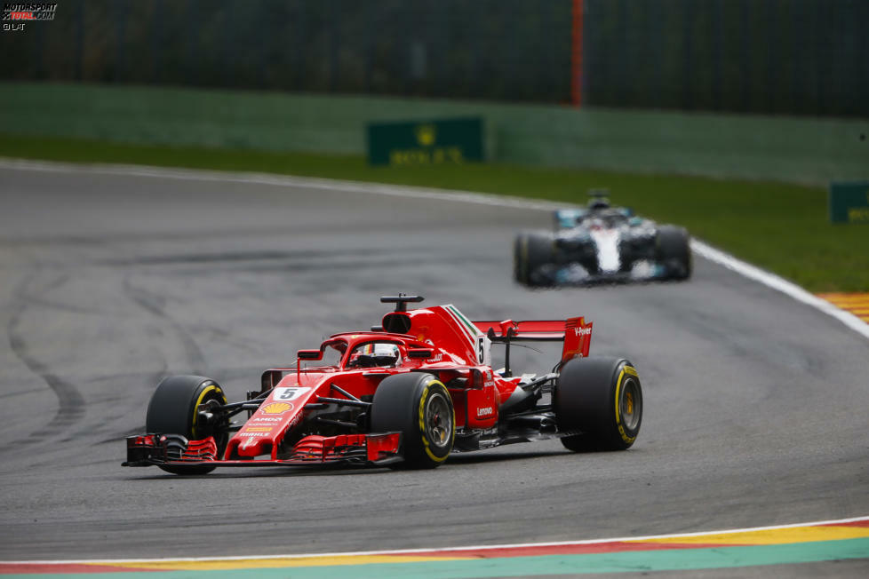 Sebastian Vettel (2): Ja, wir vergeben diesmal keine 1. Vettels Rennen war makellos, vom ersten bis zum letzten Meter. Aber dass er mit dem schnellsten Auto im Qualifying geschlagen wurde, gibt Abzüge. Zumal er das falsche Batteriemanagement auf seine Kappe nehmen musste. Trotzdem: ein würdiger Sieger!