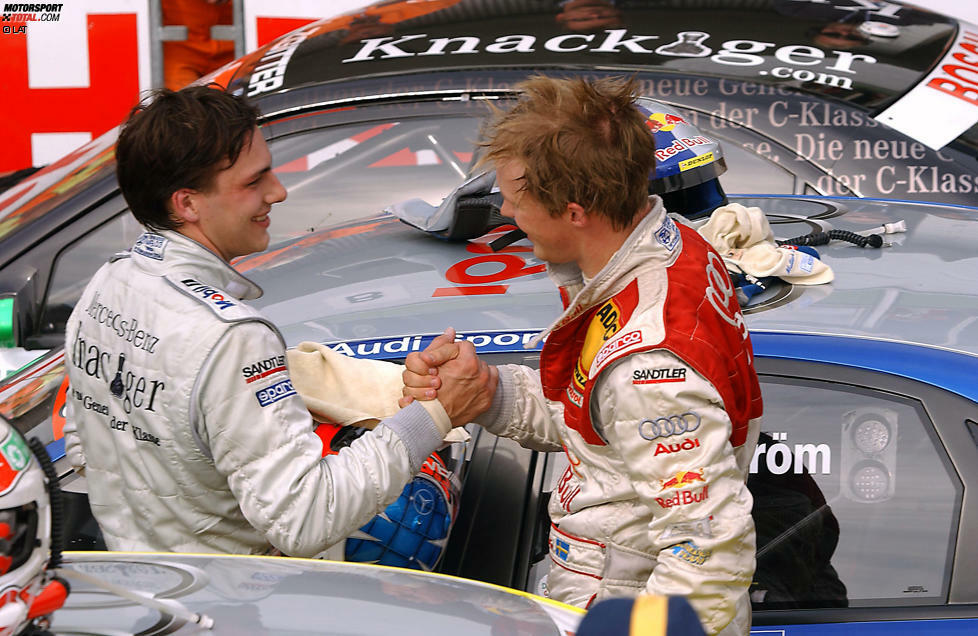 Der Titelgewinn 2005 ist der bislang einzige in der langen DTM-Karriere des Briten. Und auch sein Dauer-Rivale Mattias Ekström gratuliert Gary Paffett zu seinem Erfolg.