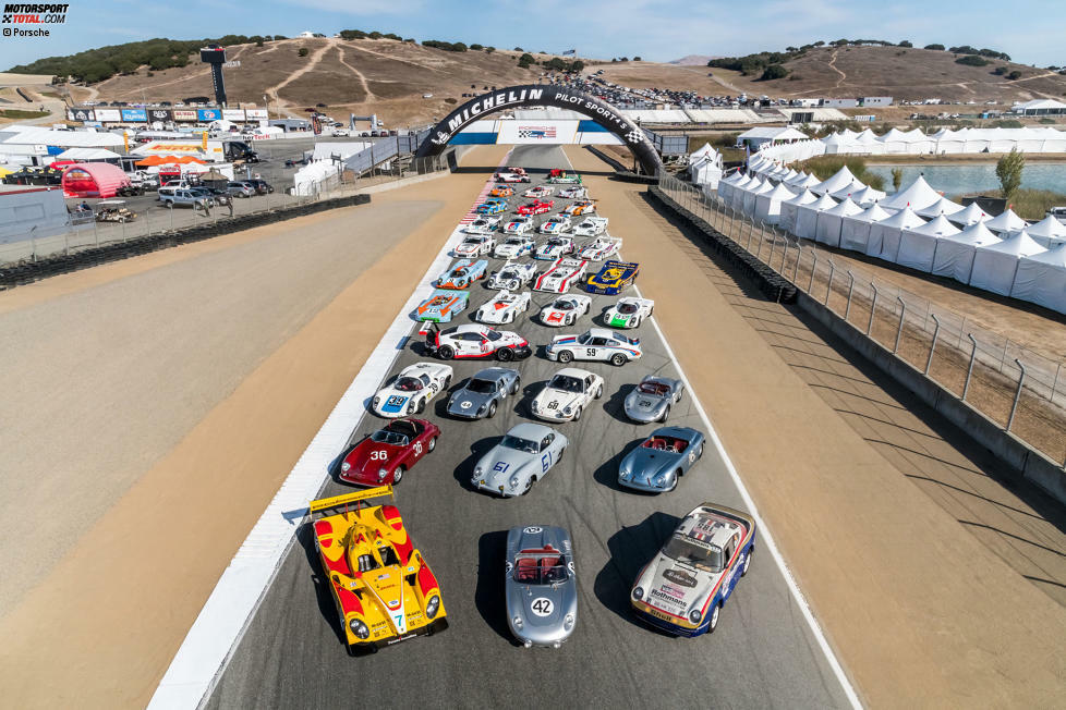 Die Porsche Rennsport-Reunion VI in Laguna Seca (USA) zieht über 60.000 Fans der Marke aus Stuttgart in ihren Bann. An insgesamt vier Tagen treffen in Kalifornien leidenschaftliche Rennsport-Enthusiasten auf legendäre Fahrzeuge und unvergessene Werksfahrer aus den vergangenen fünf Dekaden. Rund 2.500 Fahrzeuge begeistern die Besucher.