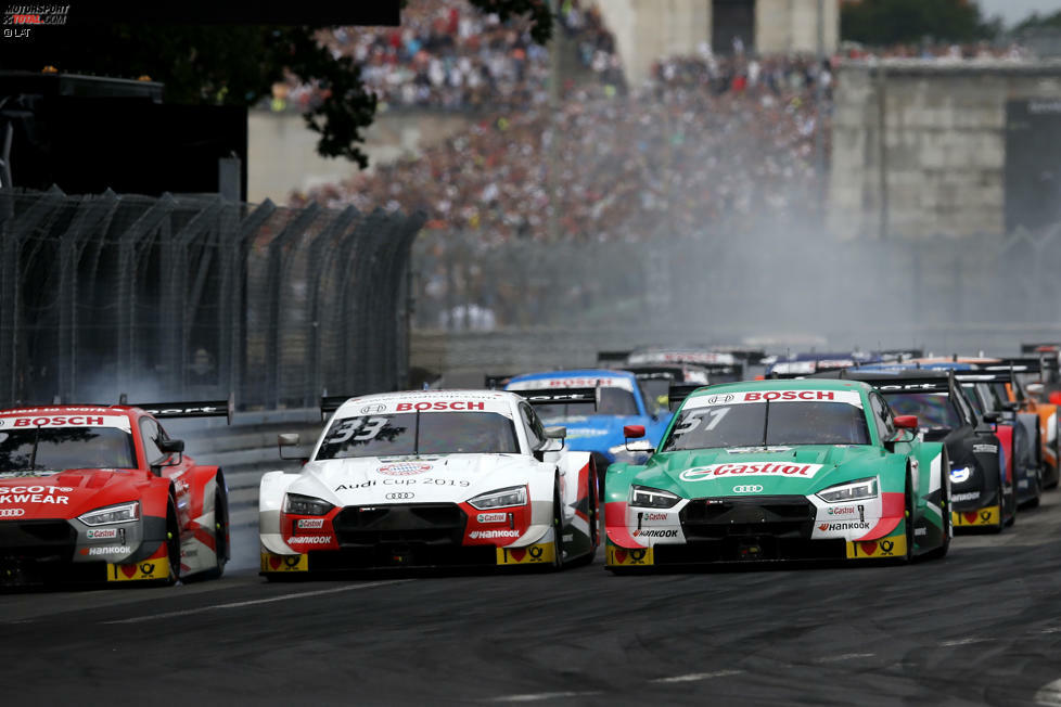 Nach einem Auf und Ab bei den ersten Rennen eskaliert am Norisring das Audi-interne Stallduell mit Abt-Pilot Nico Müller: Die beiden Tabellenführer kollidieren im Schöller-S, wodurch Rast ans Ende des Feldes zurückfällt. Danach kommt es zur Aussprache.