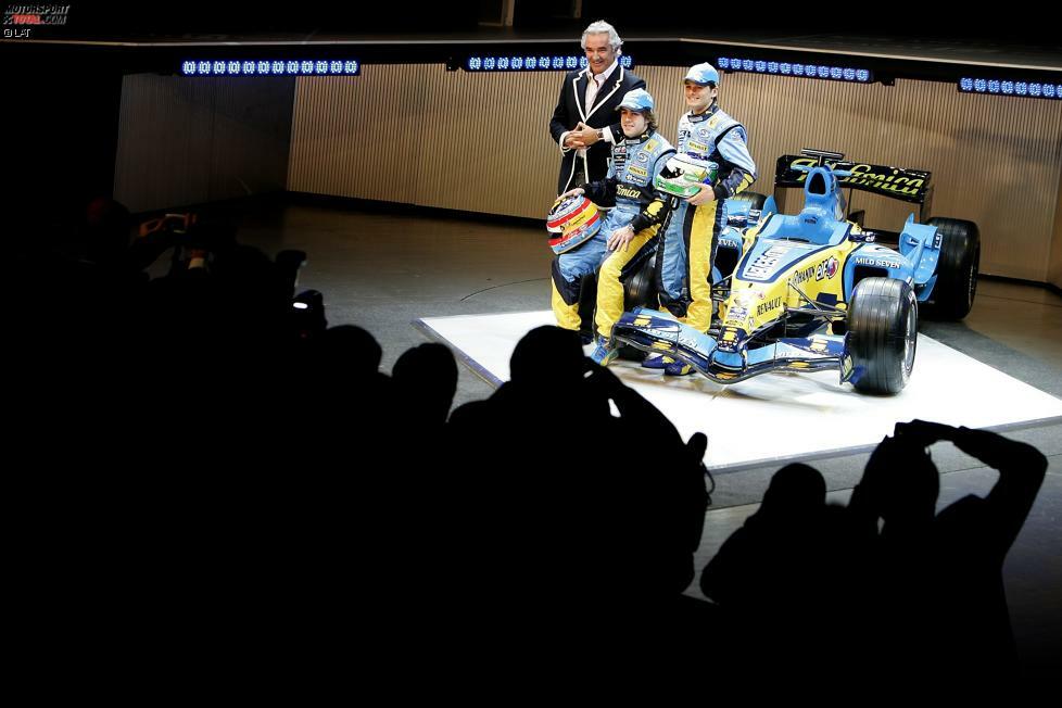 2006: Gleicher Ort, gleiches Design, gleiches Ergebnis. Wieder stellte sich Renault mit dem R26 im Fürstentum vor und erneut durfte sich der schillernde Teamchef Flavio Briatore mit zwei Trophäen rühmen.