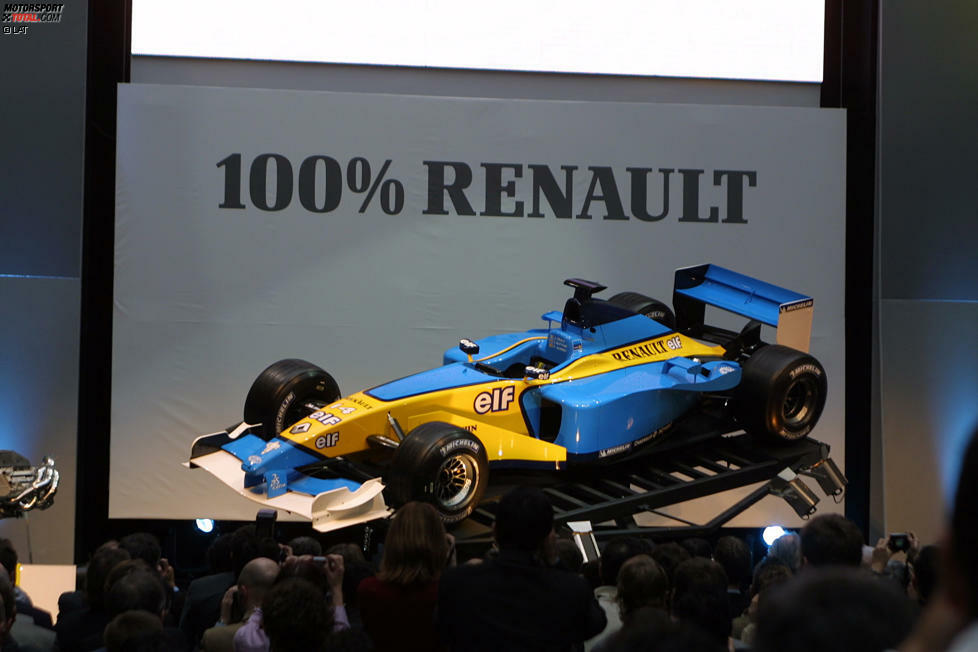 2002: Die werksseitige Rückkehr nach 19 Jahren der Formel-1-Abstinenz zelebrierte Renault standesgemäß in Paris - musste dafür jedoch die Sponsorenaufkleber der Tabakmarke Mild Seven von dem R202 entfernen. Sie bestimmte auch den hellblauen Lack.