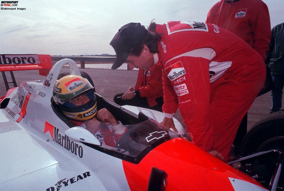 ... und auch Fittipaldi steht Senna mit Rat und Tat zur Seite.