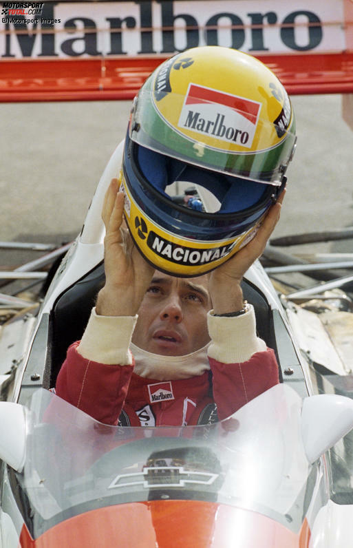 ... zurück in der Boxengasse und noch im Auto sitzend erklärt Senna: 