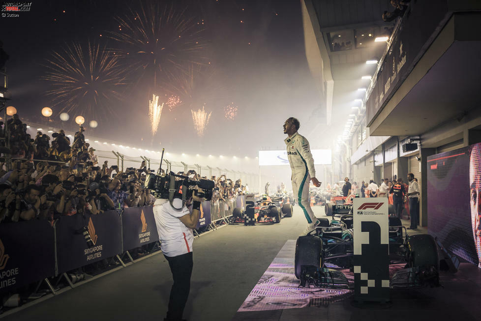 Lewis Hamilton (1): Für diese Leistung gibt es nur noch ein Wort: Magic! Weltklasse, wie er den Mercedes mit einer der besten Qualifying-Runden in der Formel-1-Geschichte auf die Pole gestellt hat. Und dann im Rennen zwei Stunden lang ultrakonzentriert genau das tat, was er tun musste. Auf dem Weg zum WM-Titel!