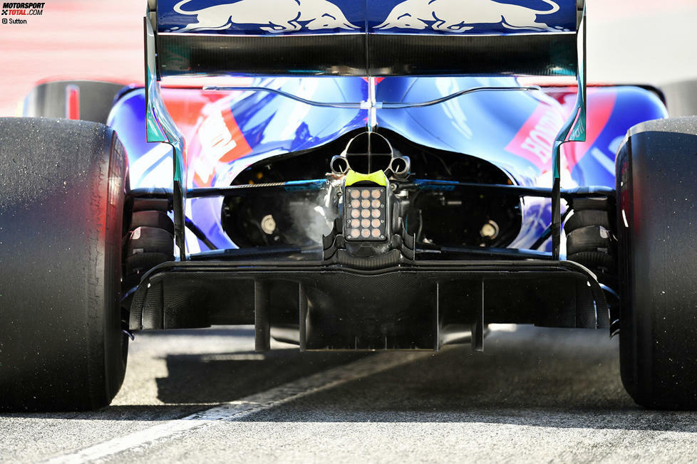 Toro Rossos neuer T-Flügel in der Ansicht von hinten.