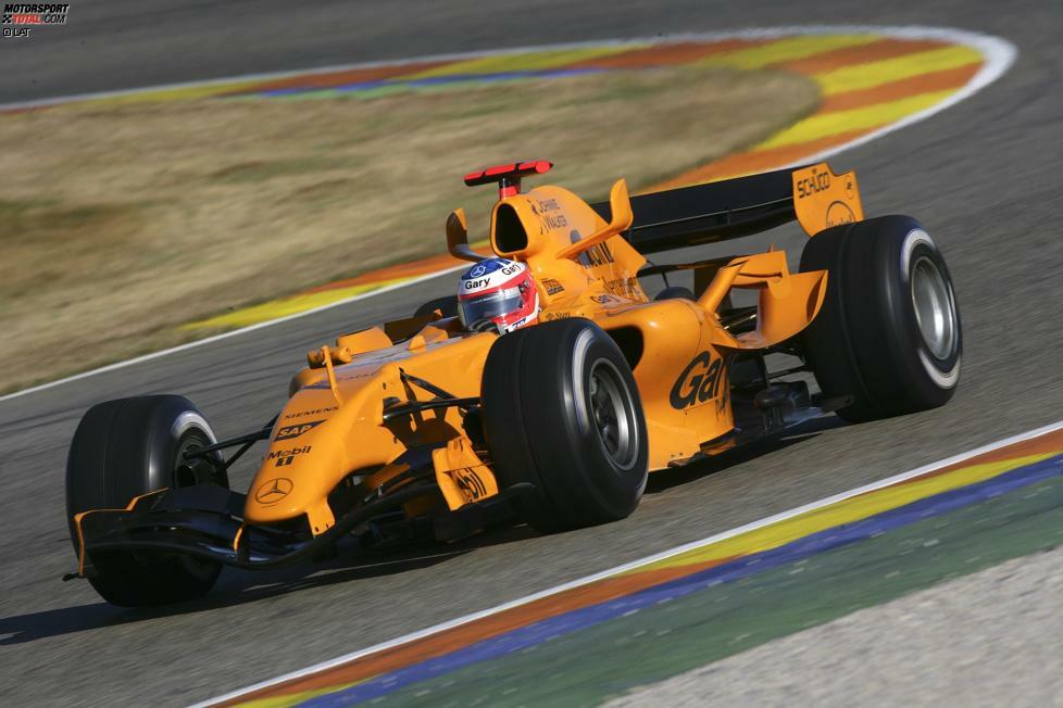 2006 wiederholt sich die Geschichte: Erneut werden die in das sanfte Orange verliebten Traditionalisten enttäuscht: McLaren fährt damit nur bei den Testfahrten ...