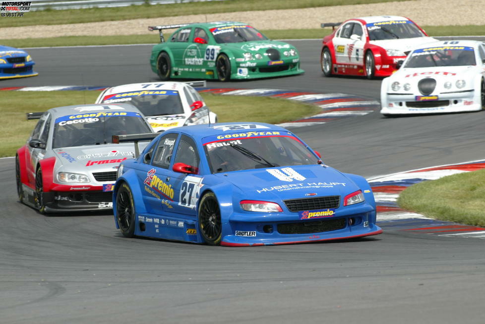 Doch da befand sich die Serie bereits im Niedergang. Fehlende Einnahmen und Feinde an den falschen Stellen, die in der Popularität und den starken Rennen der V8STAR eine Bedrohung sahen, zogen der Silhouetten-Rennserie den Boden unter den Füßen weg