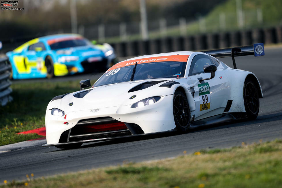 #98 - Propeak Performance - Hugo de Sadeleer/Valentin Hasse-Clot - Aston Martin Vantage GT3