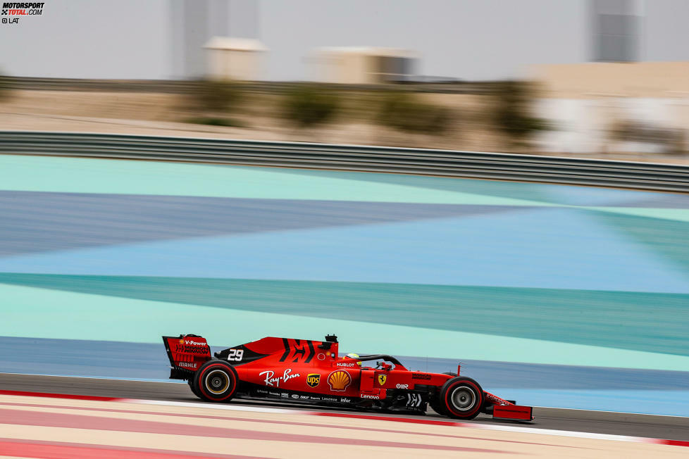 Im Vorfeld hat er sich im Ferrari-Simulator in Maranello auf die Aufgabe vorbereitet.