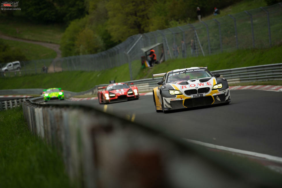 Rowe-BMW #98 (Eng/de Phillippi/Blomqvist/Jensen) - Siegchance: 5 von 5 Sternen

Nach der starken Vorstellung beim ersten VLN-Lauf und dem Qualirennen hat man das Gefühl, dass BMW in diesem Jahr mit einem Sieg an der Reihe ist. Und den könnte durchaus diese Rowe-Crew einfahren. Wenn man nicht wieder über sich selbst stolpert.