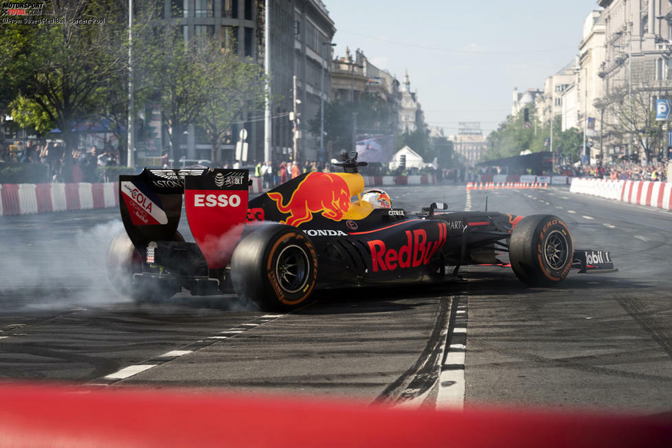 Max Verstappen, RB7-Showcar