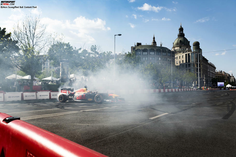 Max Verstappen, RB7-Showcar